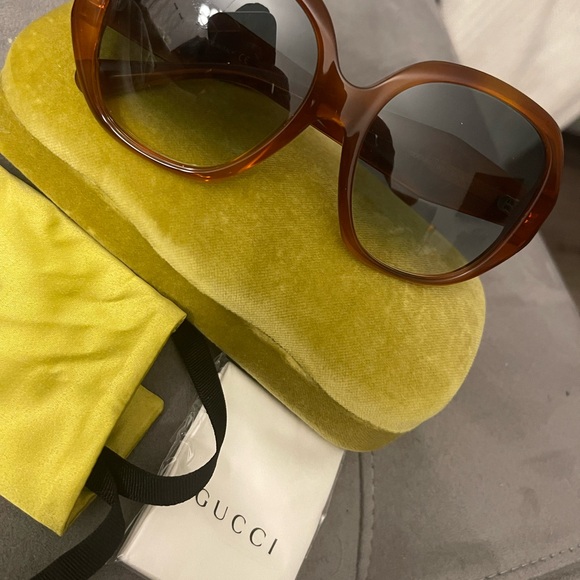Gucci brown geometric sunglasses authentic preowned like new - Picture 2 of 5